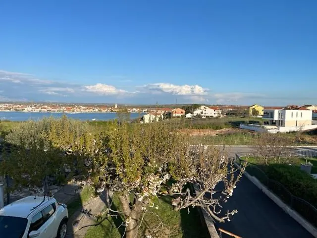Burin نين