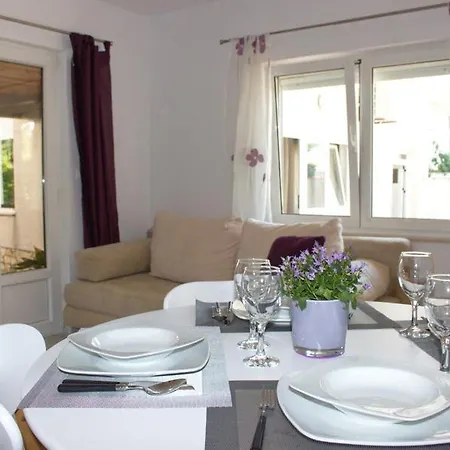 Apartment Burin *
